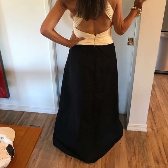 BCBG MAXAZRIA Gardenia Maxi Formal Dress Size 12 - Picture 3 of 16